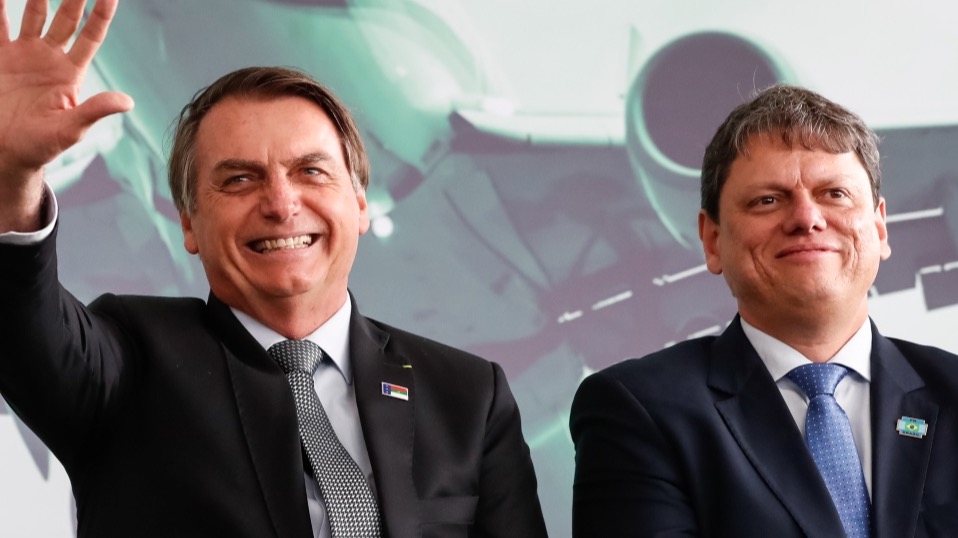 Favorecido por pesquisa e por Brasília, Tarcísio passa a ser plano A do bloco conservador